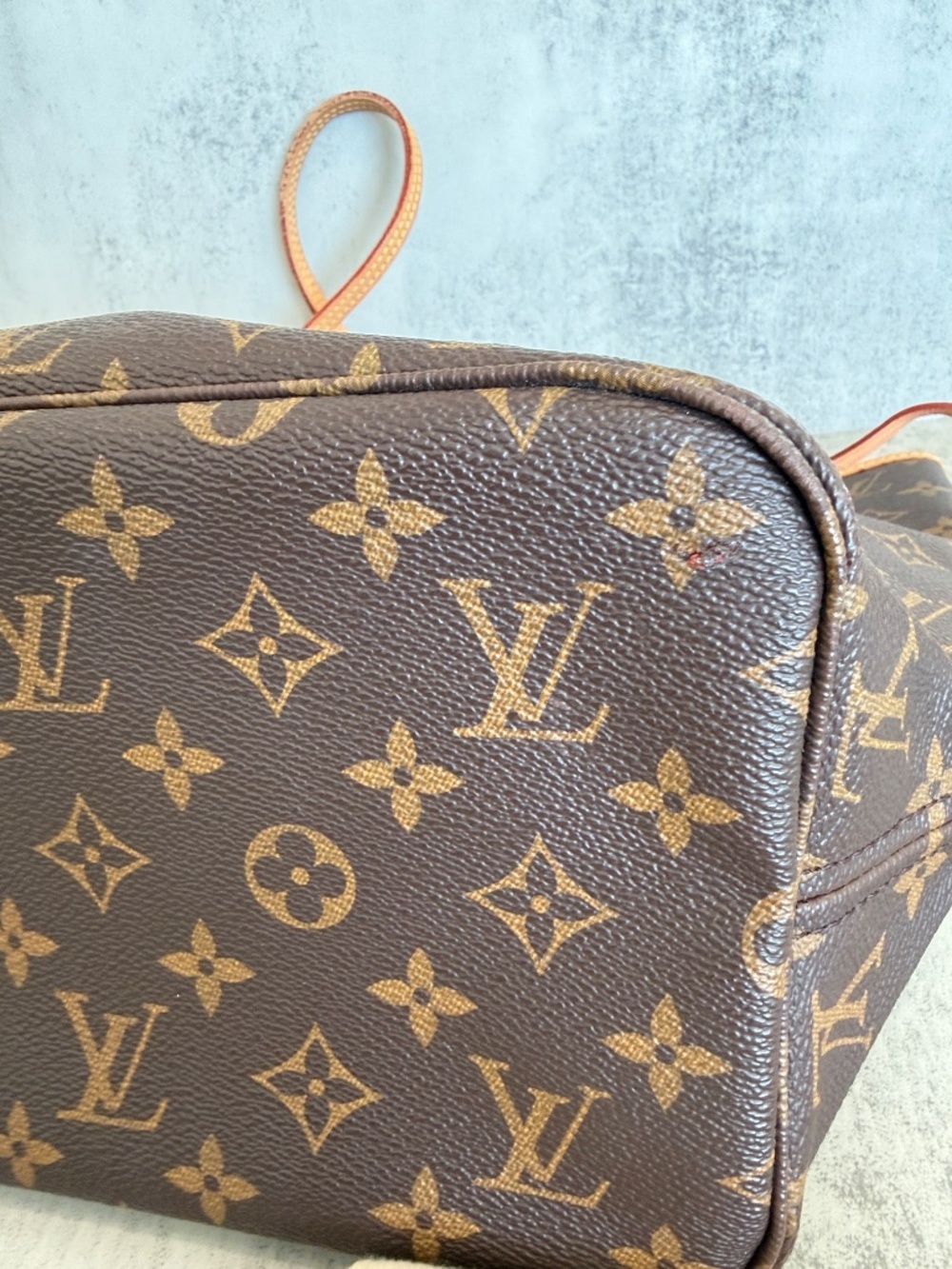 Louis Vuitton Neverfull MM tote - Picture 4 of 14